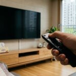 이스트라 TV 리모컨 전원 버튼 확인